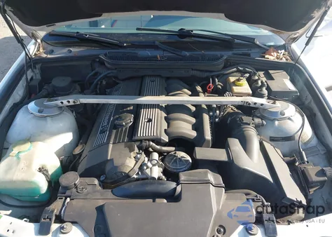 1997 BMW M3 z USA, uszkodzony, nr VIN WBSCD9324VEE05352